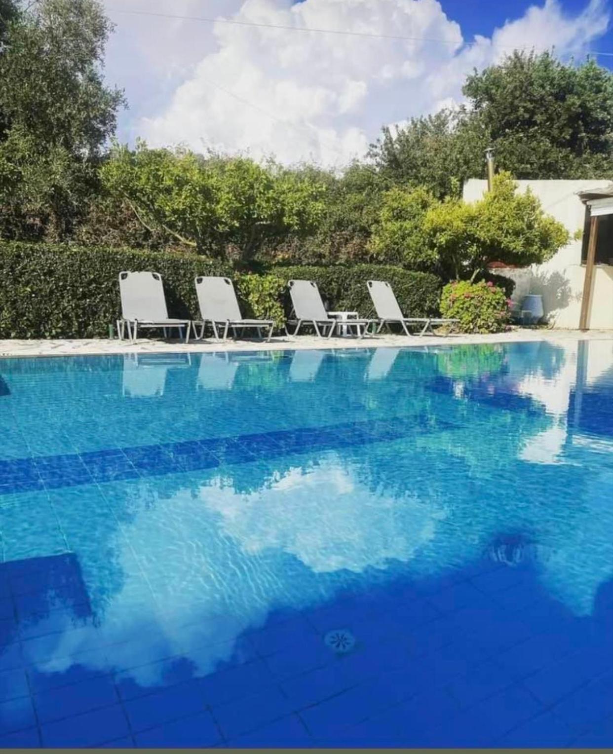 Moulinos Apartament Svoronata